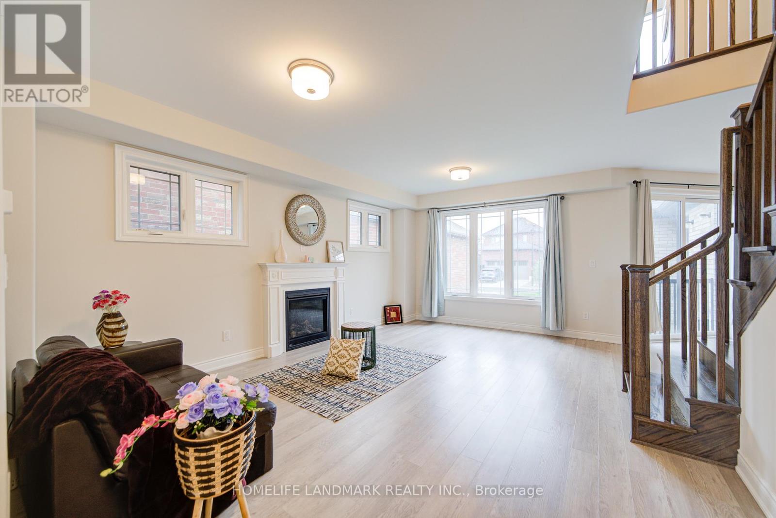 704 Whetstone Lane, Peterborough North (North), Ontario  K9H 0H9 - Photo 13 - X12172478