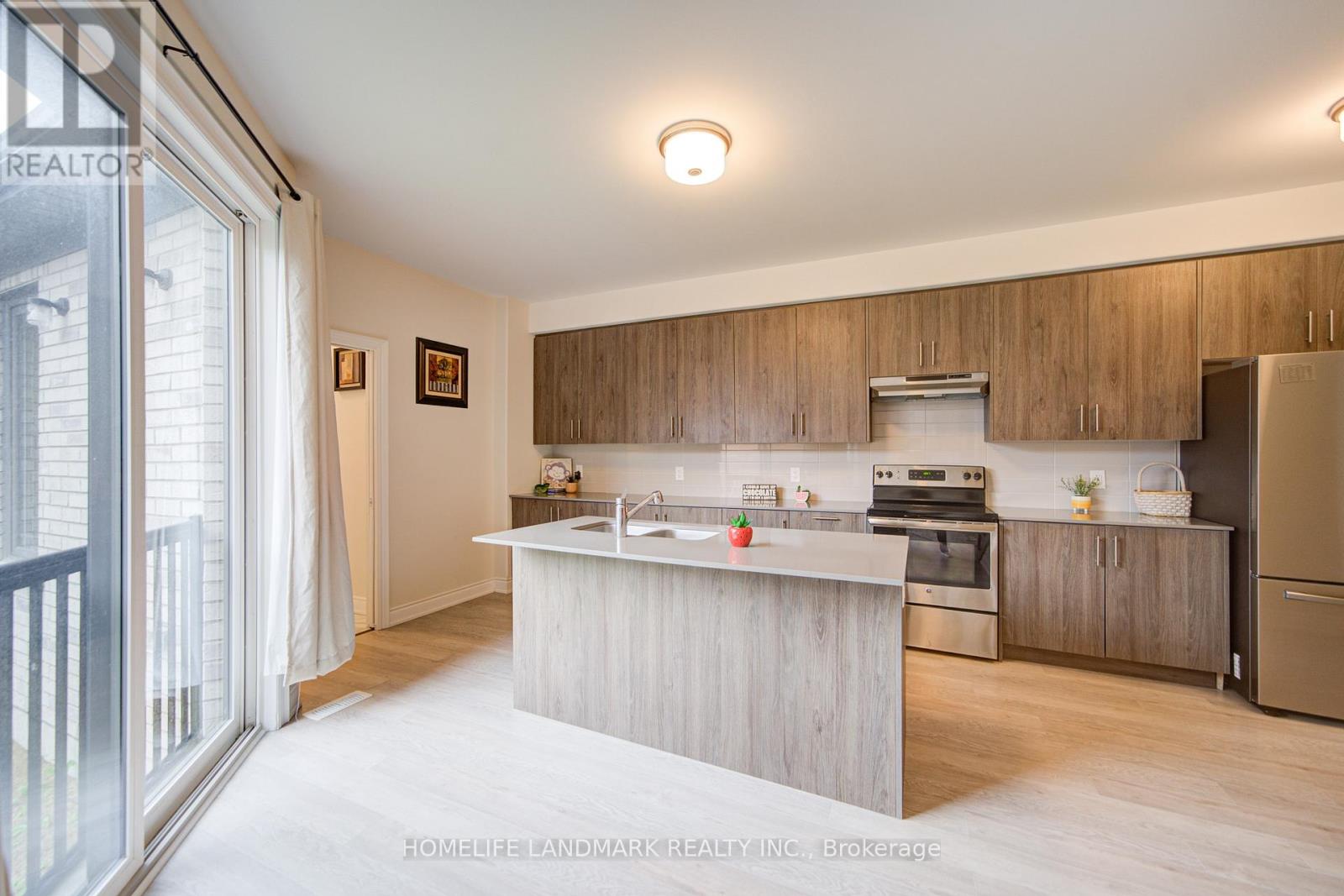 704 Whetstone Lane, Peterborough North (North), Ontario  K9H 0H9 - Photo 17 - X12172478