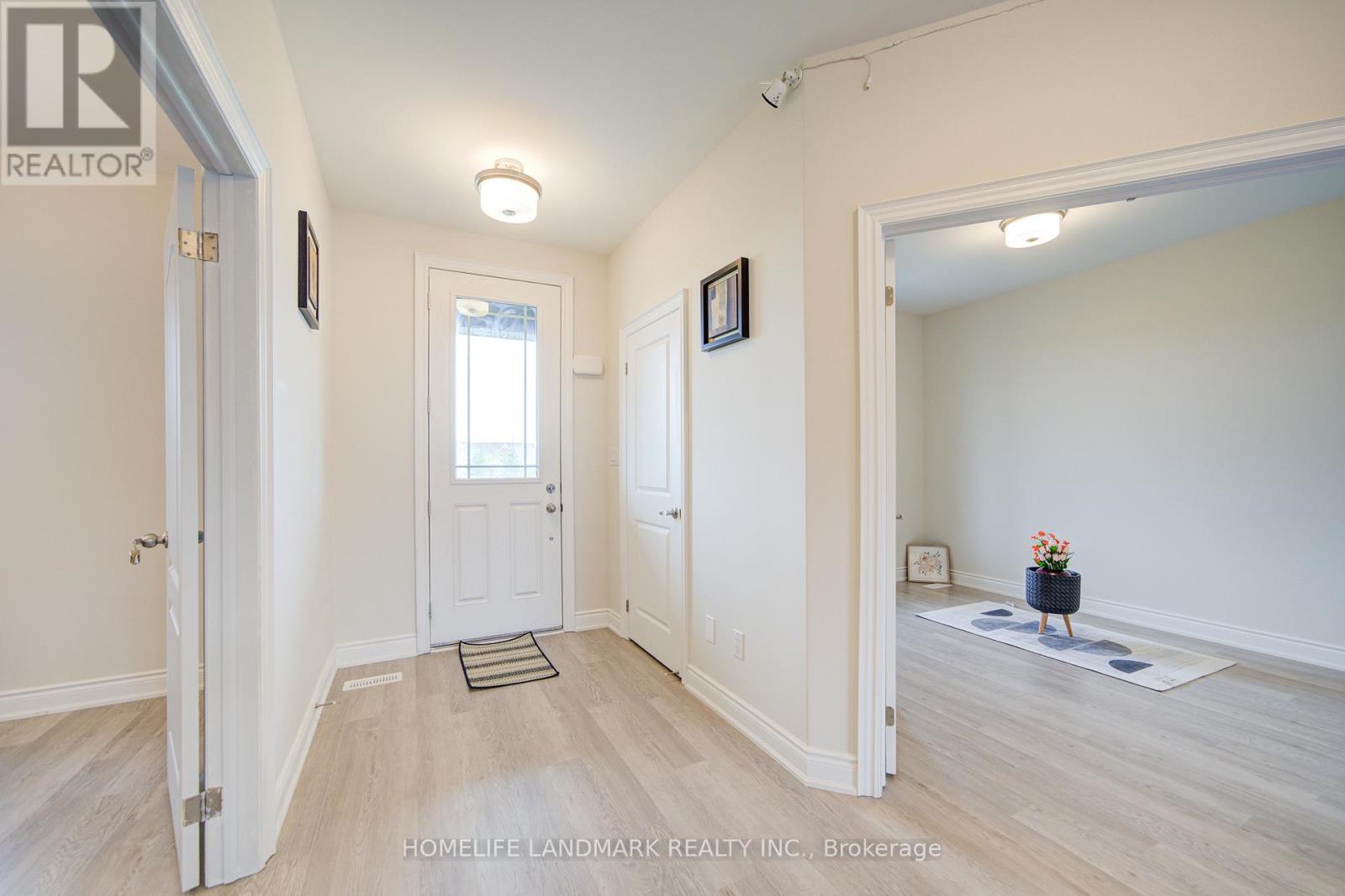 704 Whetstone Lane, Peterborough North (North), Ontario  K9H 0H9 - Photo 7 - X12172478