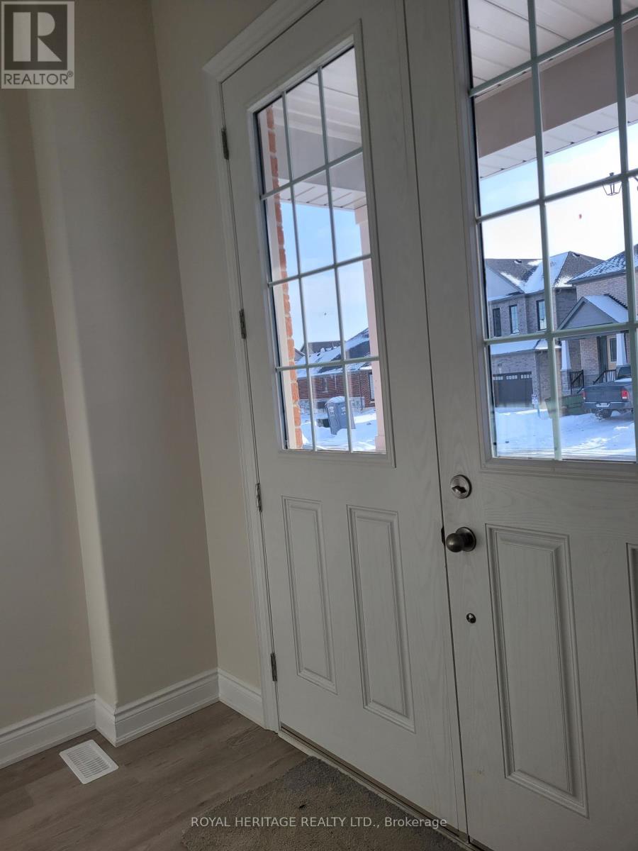 426 Melling Avenue, Peterborough North (North), Ontario  K9H 0J2 - Photo 7 - X12172491