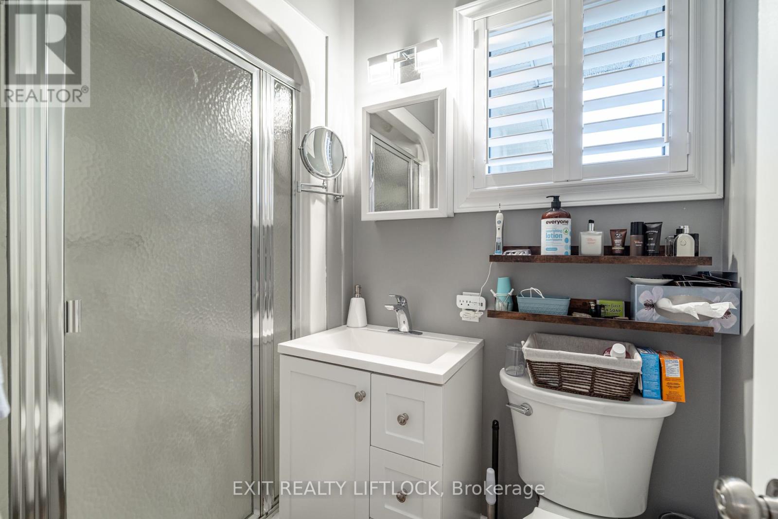 68 Champlain Crescent, Peterborough North (University Heights), Ontario  K9L 1T1 - Photo 15 - X12172569