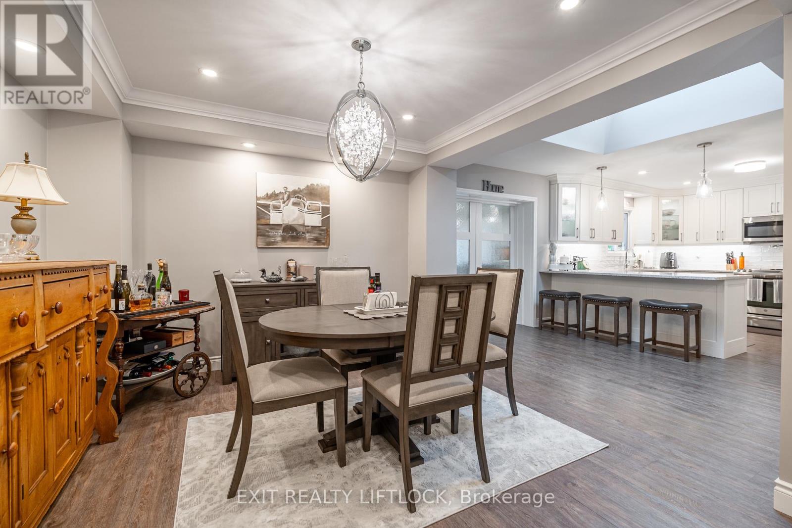 68 Champlain Crescent, Peterborough North (University Heights), Ontario  K9L 1T1 - Photo 8 - X12172569