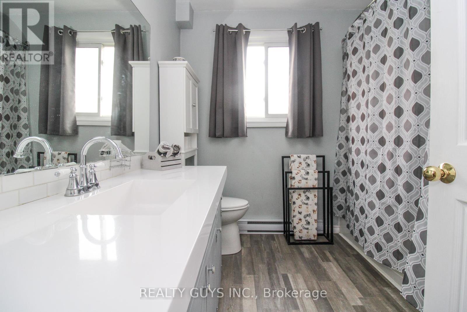 428 Southpark Drive, Peterborough South (East), Ontario  K9J 1C2 - Photo 28 - X12172724