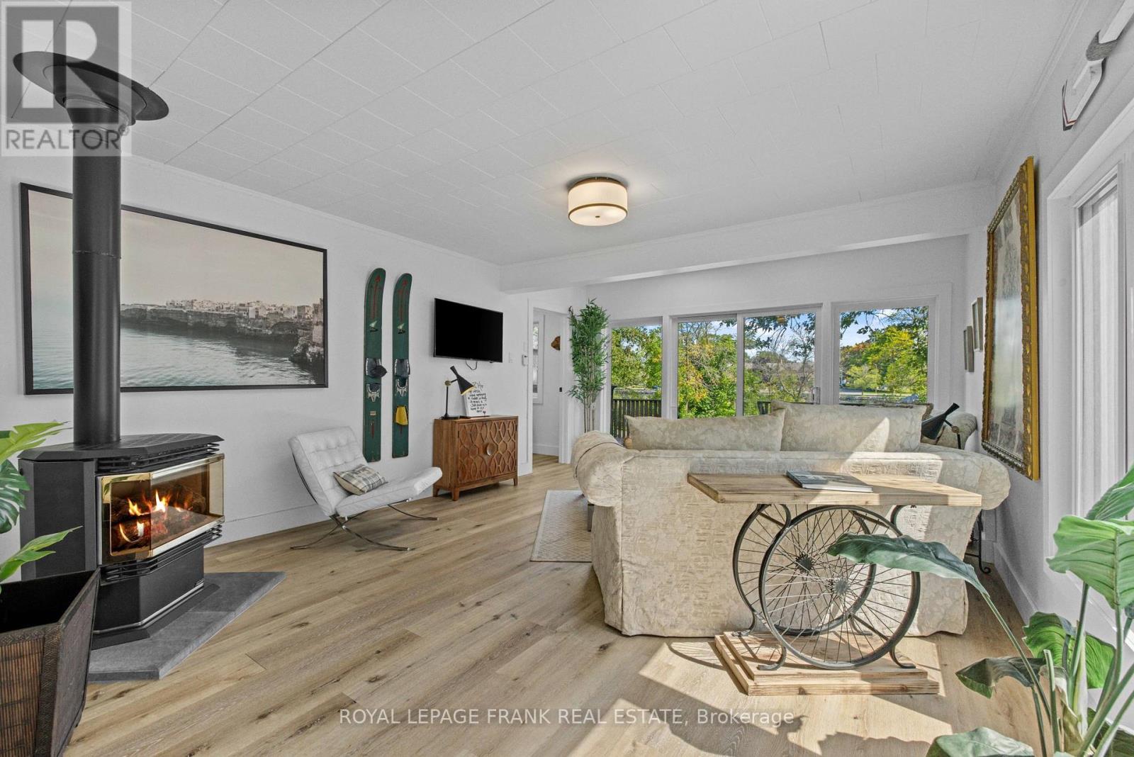 9 Hague Boulevard, Smith-Ennismore-Lakefield (Lakefield), Ontario  K0L 2H0 - Photo 6 - X12173056