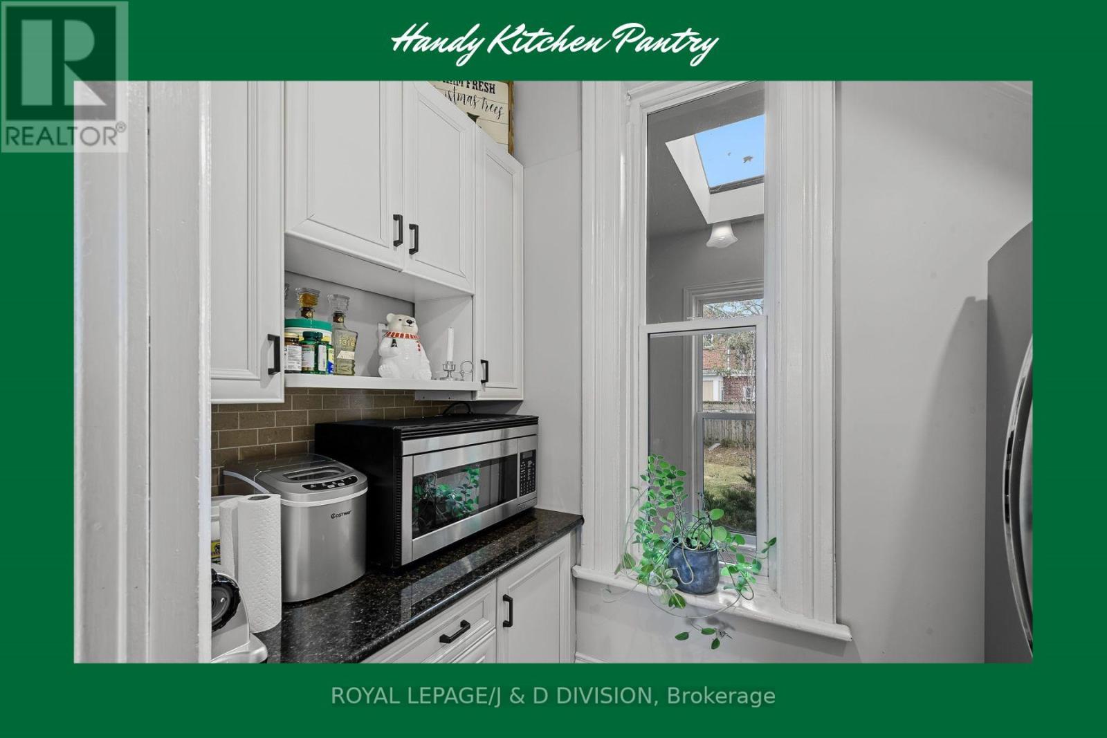 Lakefield - 16 Albert Street, Selwyn, Ontario  K0L 2H0 - Photo 4 - X12172878