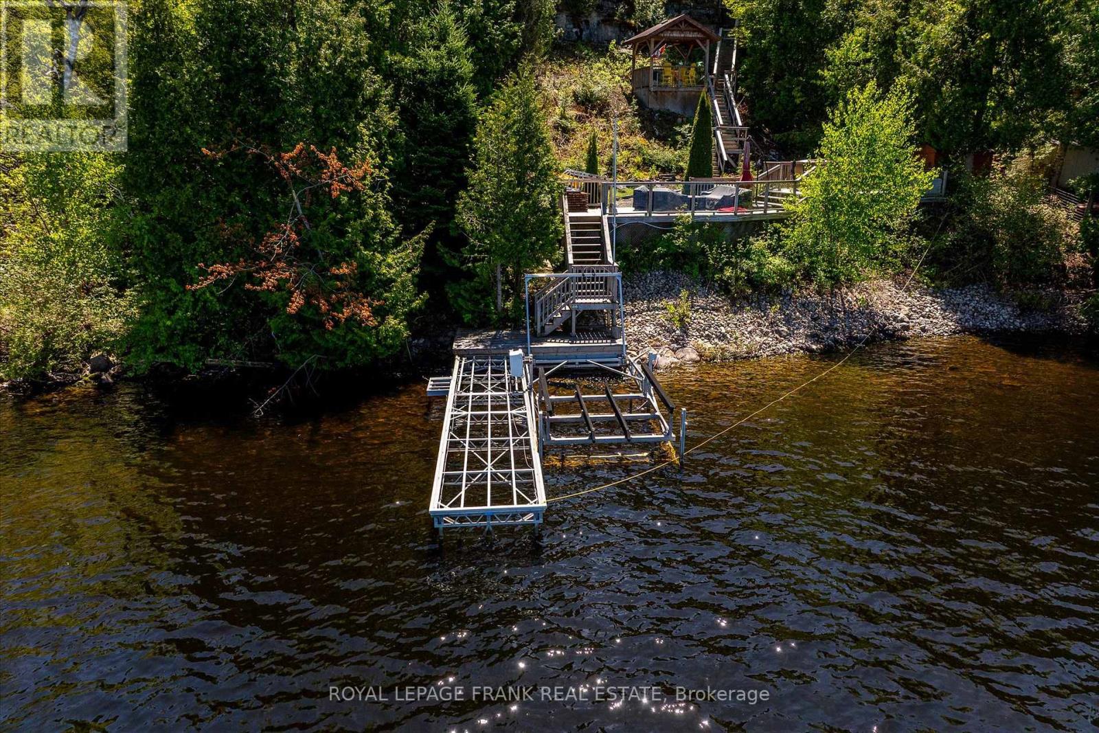 124 Fire Route 66, Trent Lakes, Ontario  K0L 2J0 - Photo 41 - X12173426