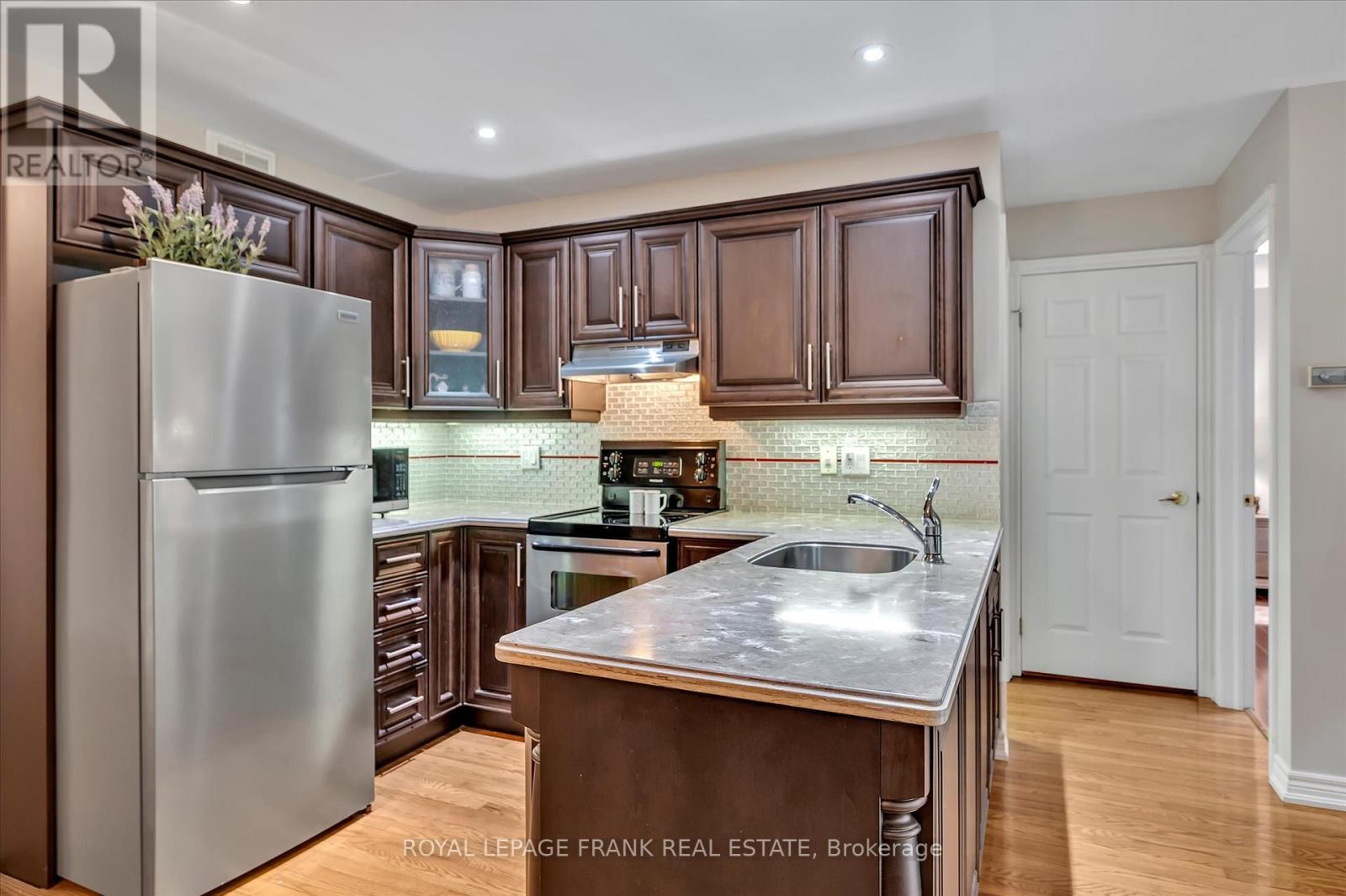 23 - 300 Franmor Drive, Peterborough East (North), Ontario  K9H 7R1 - Photo 15 - X12173458