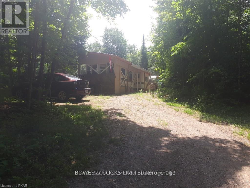 1326 Musclow Greenview, Hastings Highlands (Monteagle Ward), Ontario  K0L 1C0 - Photo 12 - X12173671