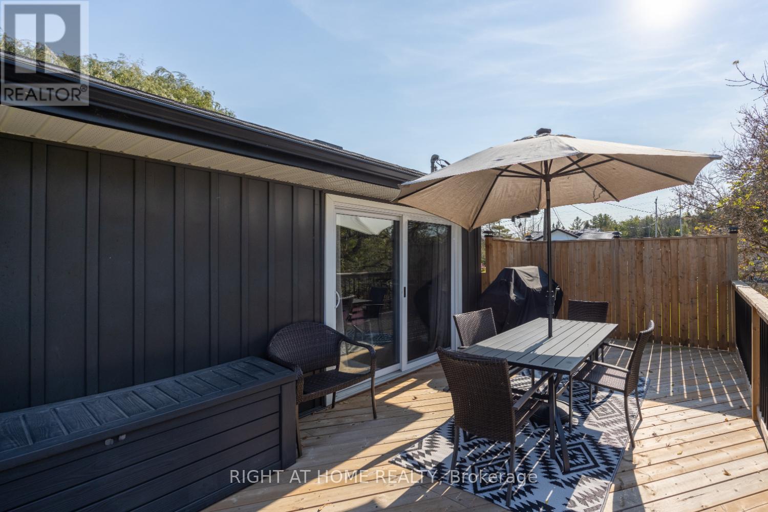 420 Parkhill Road E, Douro-Dummer, Ontario  K9L 1C1 - Photo 10 - X12173749
