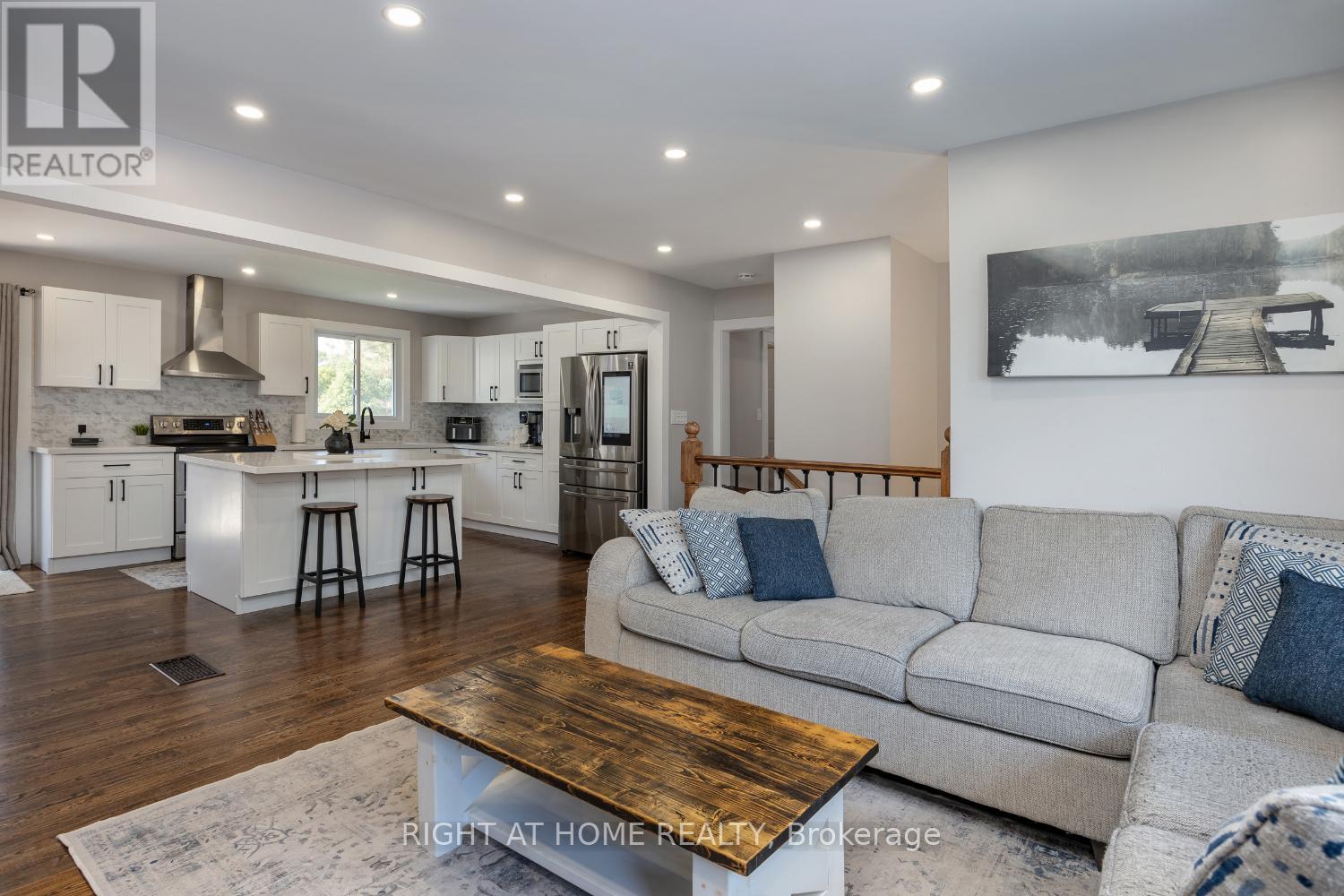 420 Parkhill Road E, Douro-Dummer, Ontario  K9L 1C1 - Photo 16 - X12173749