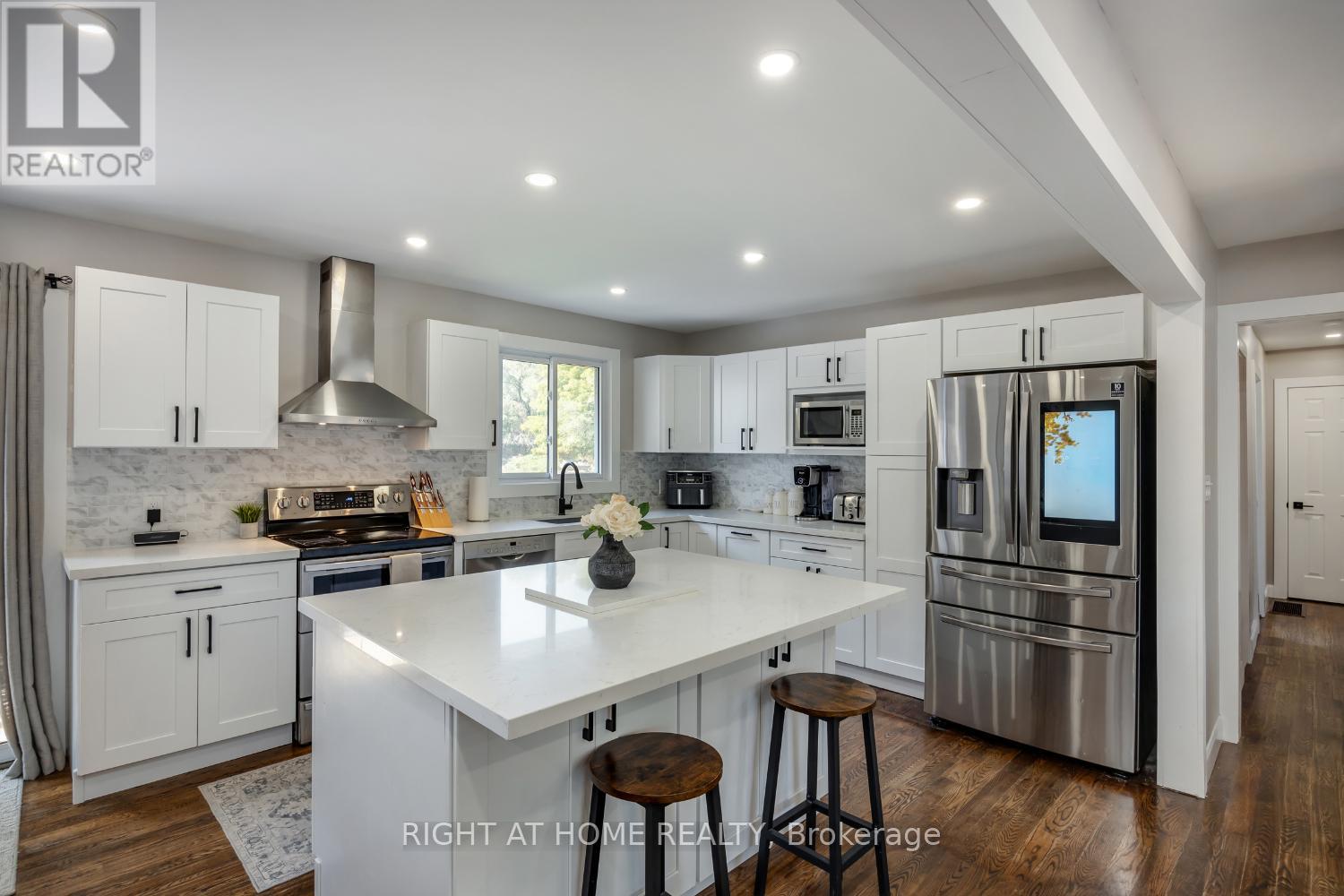 420 Parkhill Road E, Douro-Dummer, Ontario  K9L 1C1 - Photo 19 - X12173749