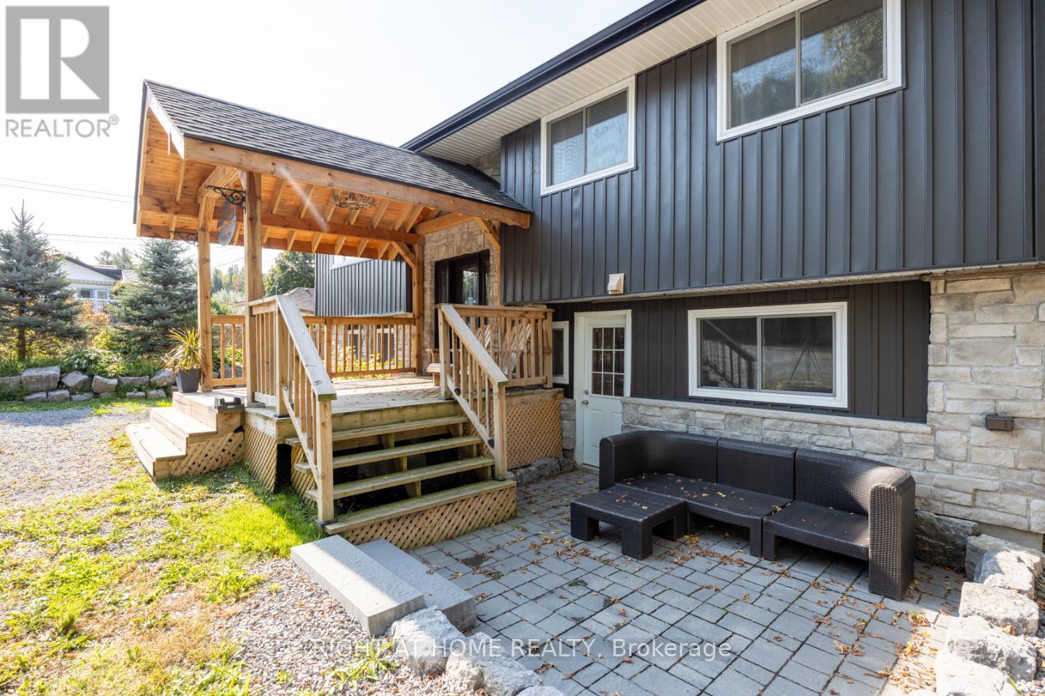 420 Parkhill Road E, Douro-Dummer, Ontario  K9L 1C1 - Photo 2 - X12173749