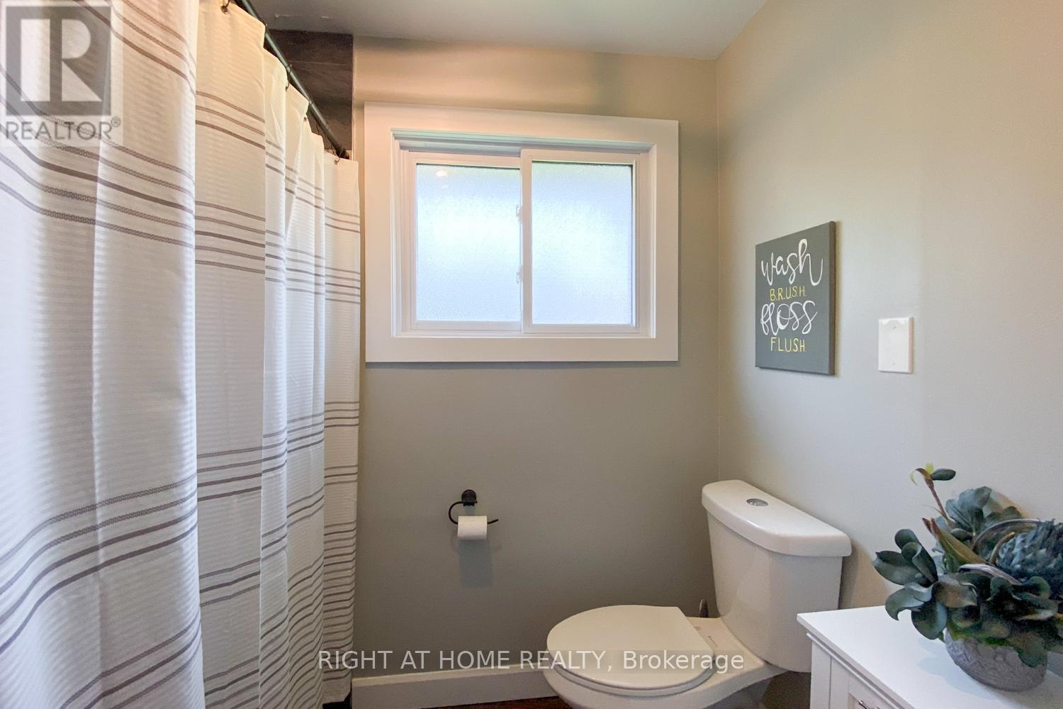 420 Parkhill Road E, Douro-Dummer, Ontario  K9L 1C1 - Photo 28 - X12173749