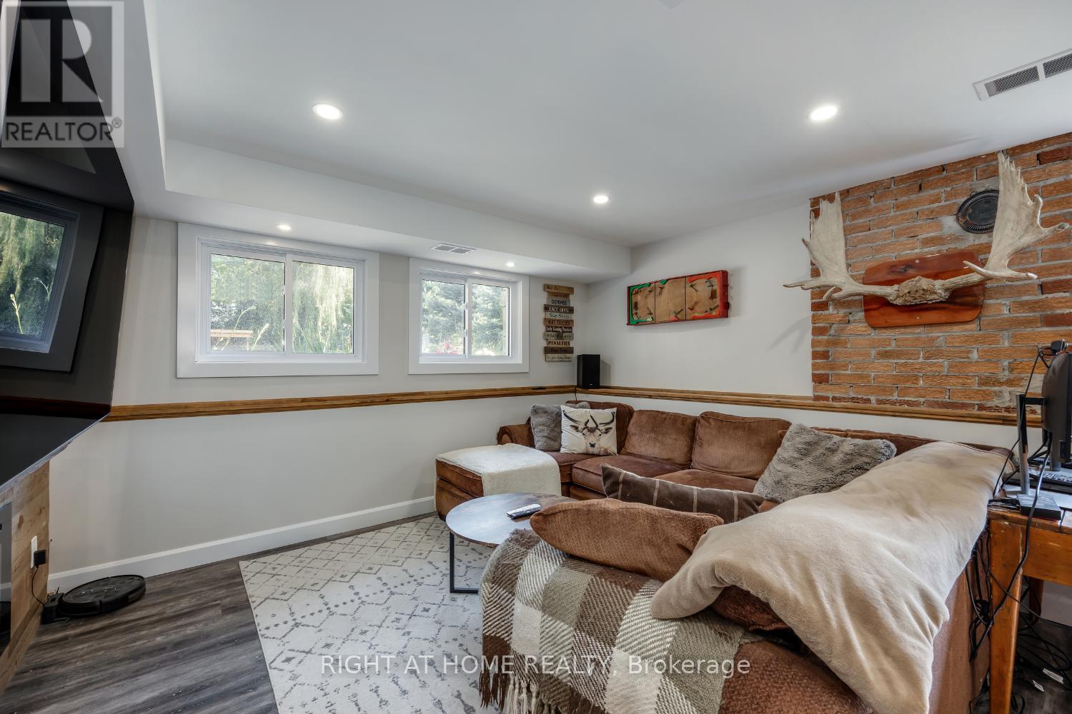 420 Parkhill Road E, Douro-Dummer, Ontario  K9L 1C1 - Photo 30 - X12173749