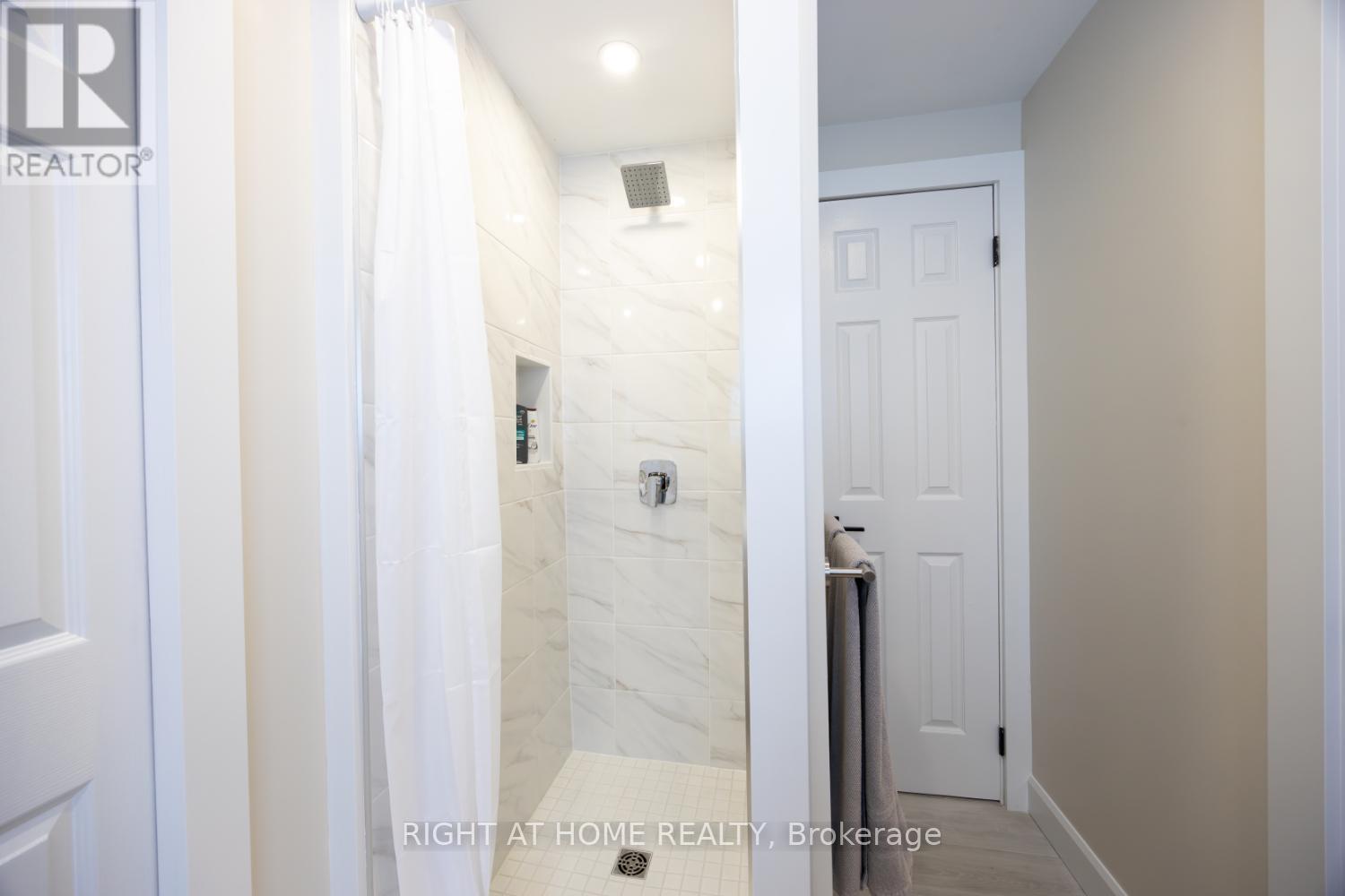 420 Parkhill Road E, Douro-Dummer, Ontario  K9L 1C1 - Photo 38 - X12173749