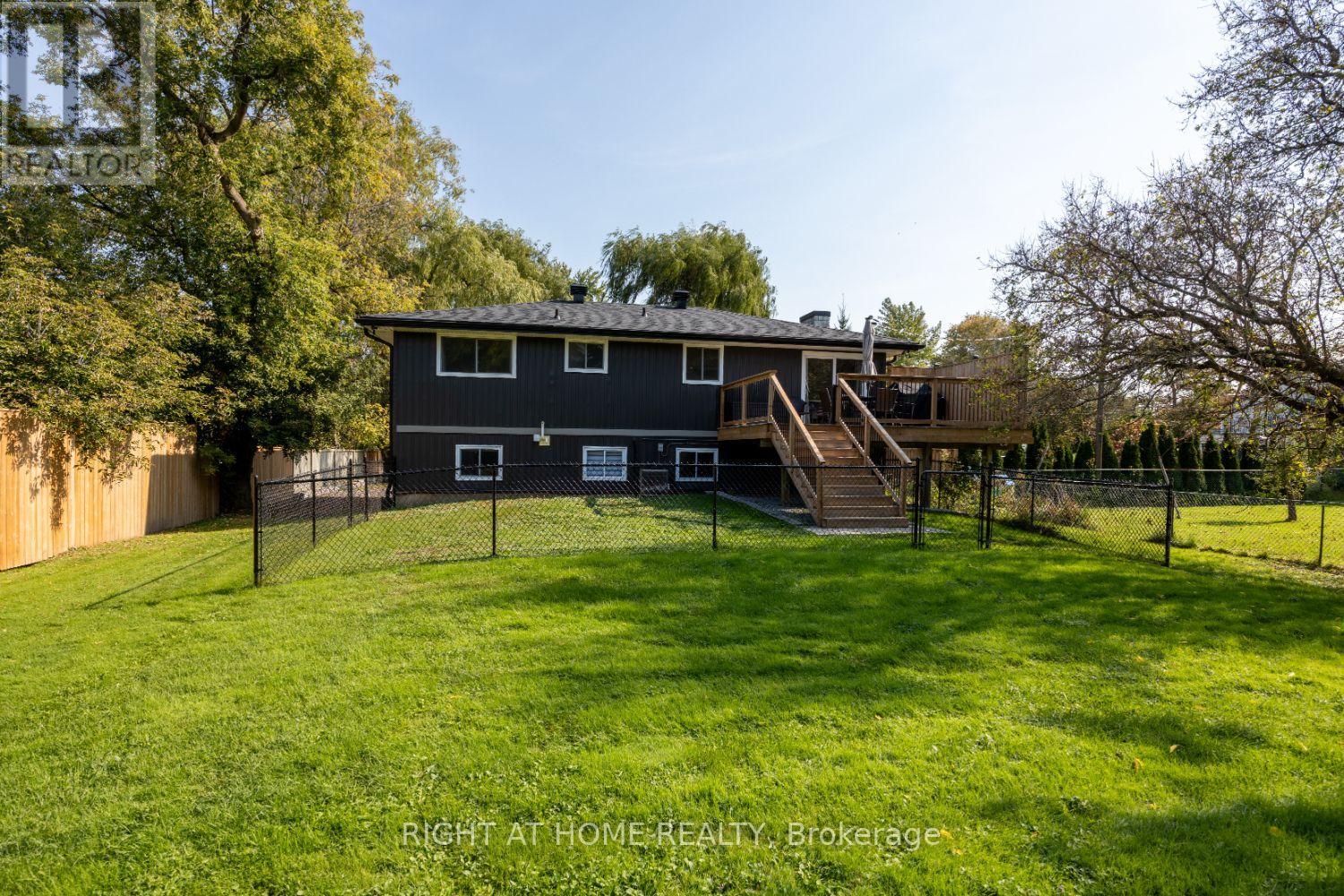 420 Parkhill Road E, Douro-Dummer, Ontario  K9L 1C1 - Photo 8 - X12173749
