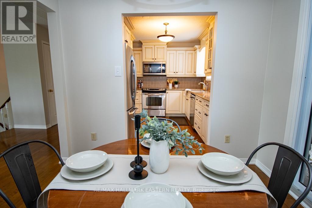 33 Rolliston Street, Smith-Ennismore-Lakefield (Lakefield), Ontario  K0L 2H0 - Photo 11 - X12173941