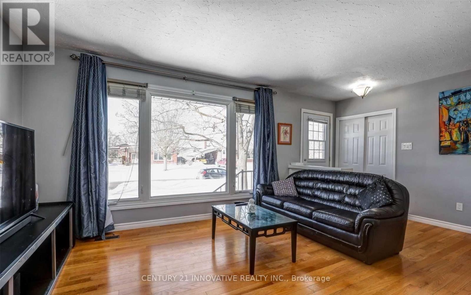 512 Robert Road, Peterborough South (West), Ontario  K9J 5T1 - Photo 12 - X12173804