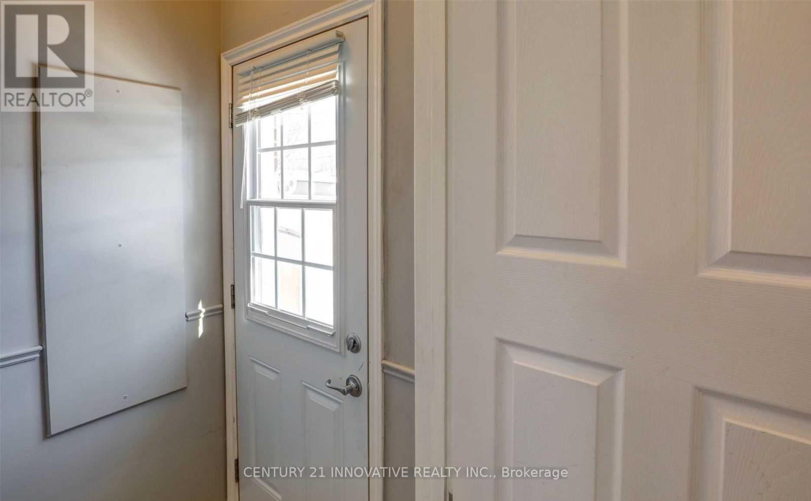 512 Robert Road, Peterborough South (West), Ontario  K9J 5T1 - Photo 17 - X12173804