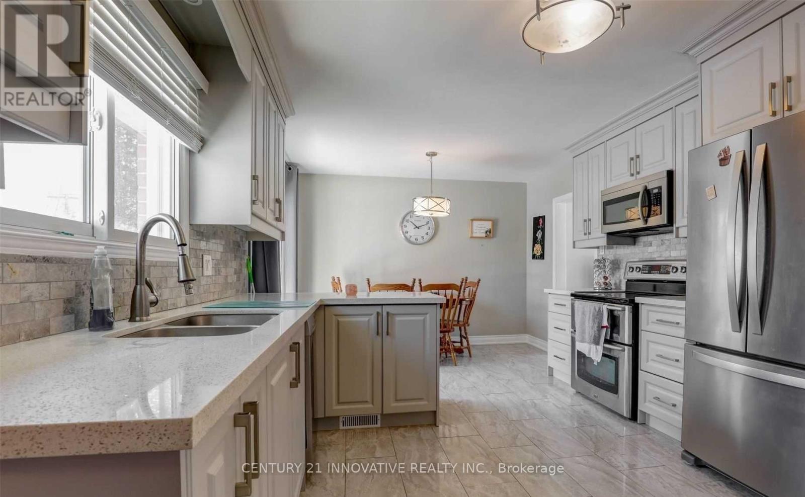 512 Robert Road, Peterborough South (West), Ontario  K9J 5T1 - Photo 2 - X12173804