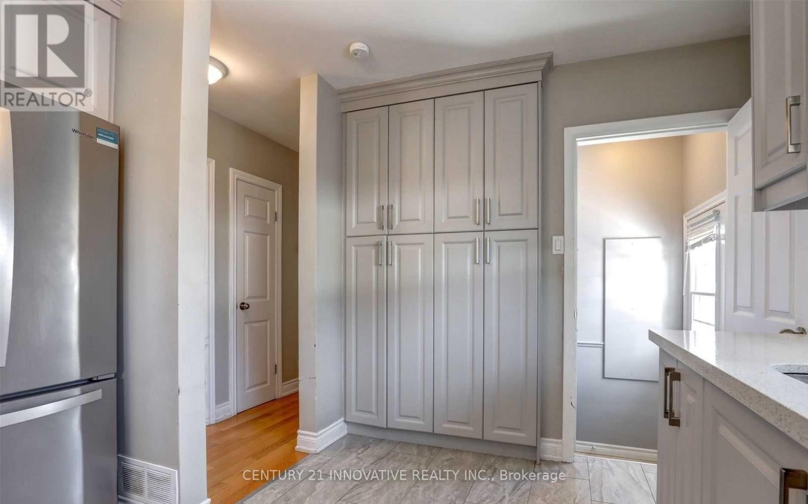 512 Robert Road, Peterborough South (West), Ontario  K9J 5T1 - Photo 6 - X12173804
