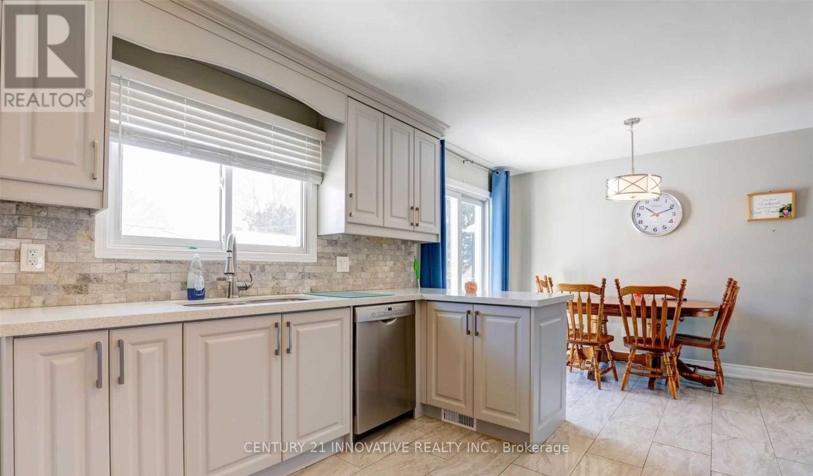 512 Robert Road, Peterborough South (West), Ontario  K9J 5T1 - Photo 7 - X12173804