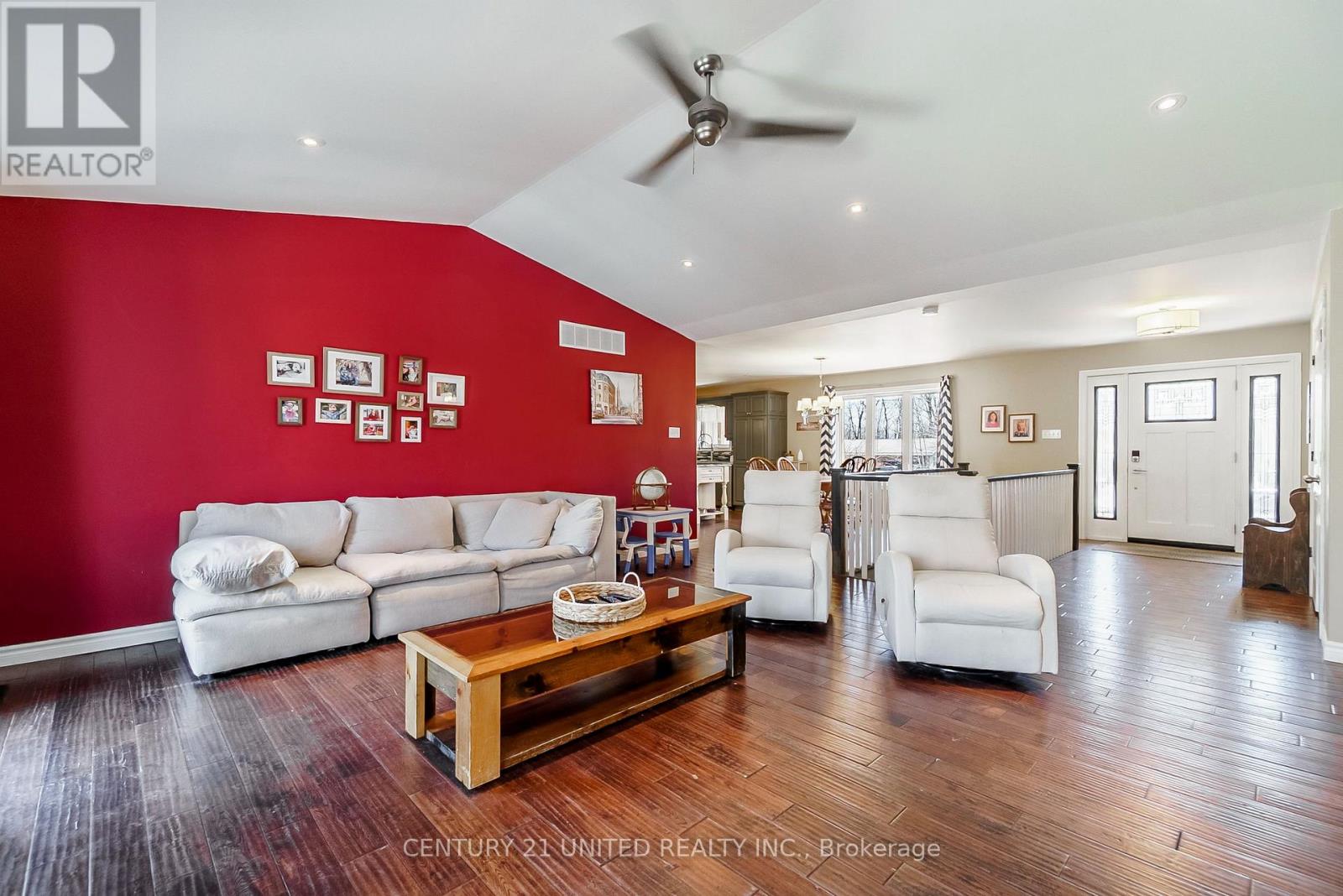 58 Sumcot Drive, Trent Lakes, Ontario  K0L 1R0 - Photo 13 - X12174290