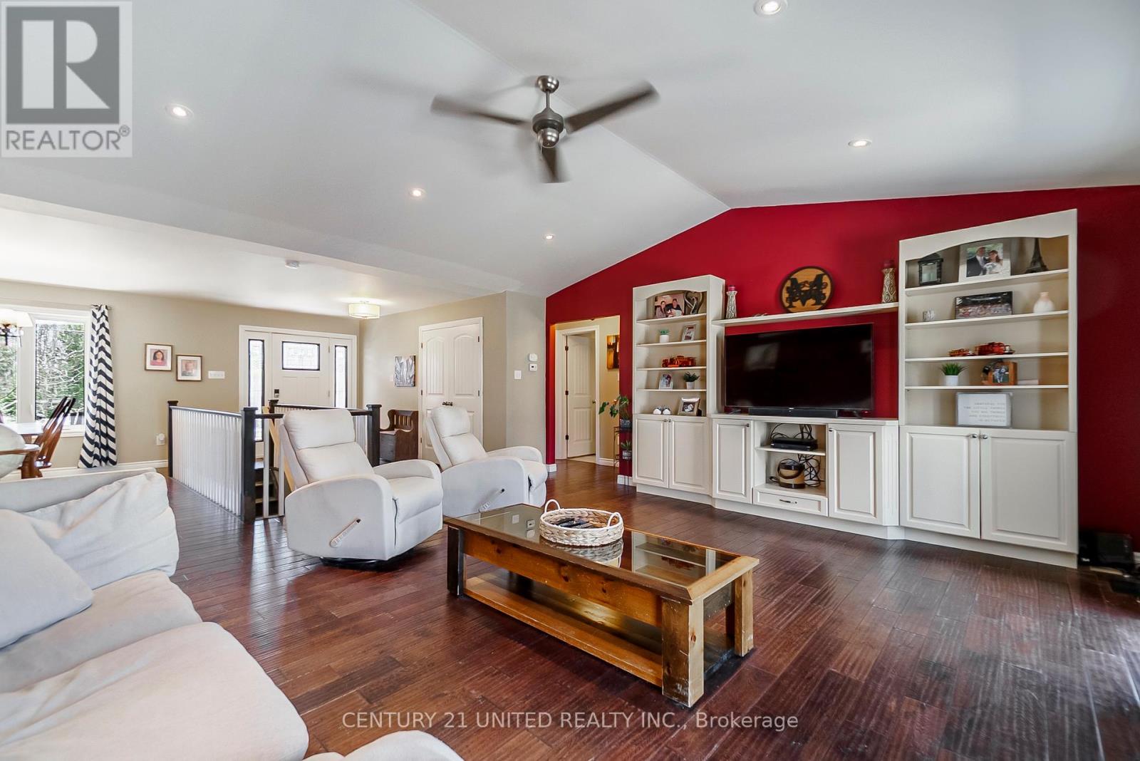 58 Sumcot Drive, Trent Lakes, Ontario  K0L 1R0 - Photo 14 - X12174290