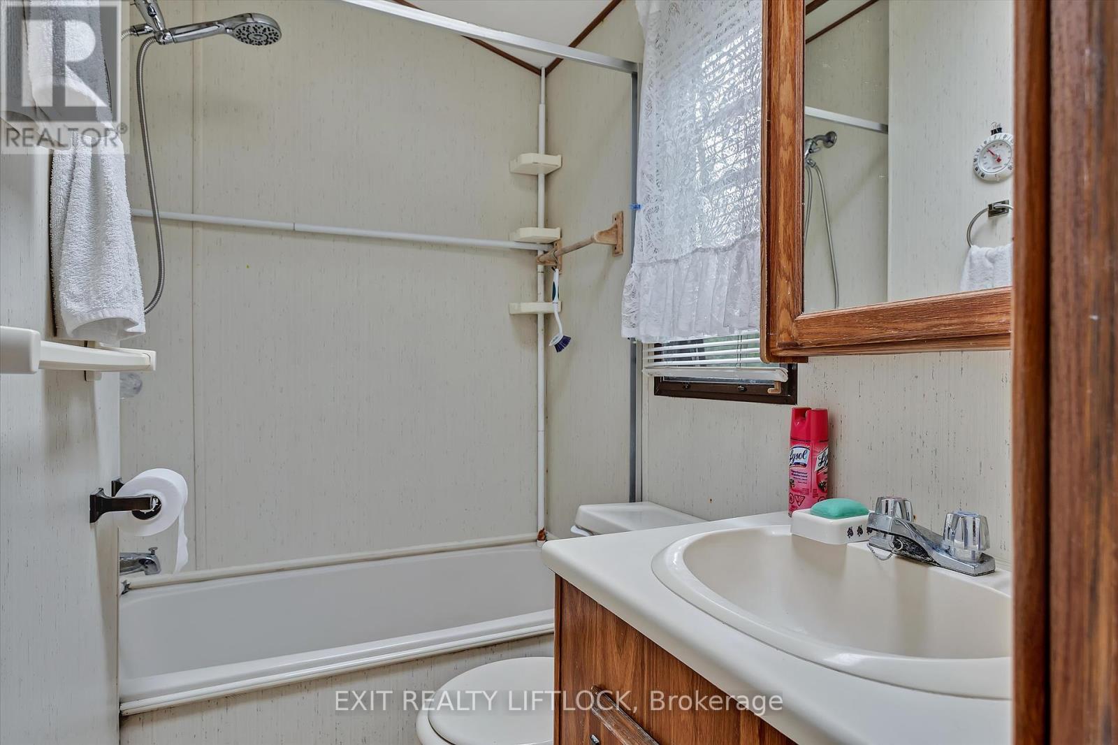 1 Hilltop Dr - 740 Serpent Mounds Road, Otonabee-South Monaghan, Ontario  K0L 2G0 - Photo 17 - X12174767