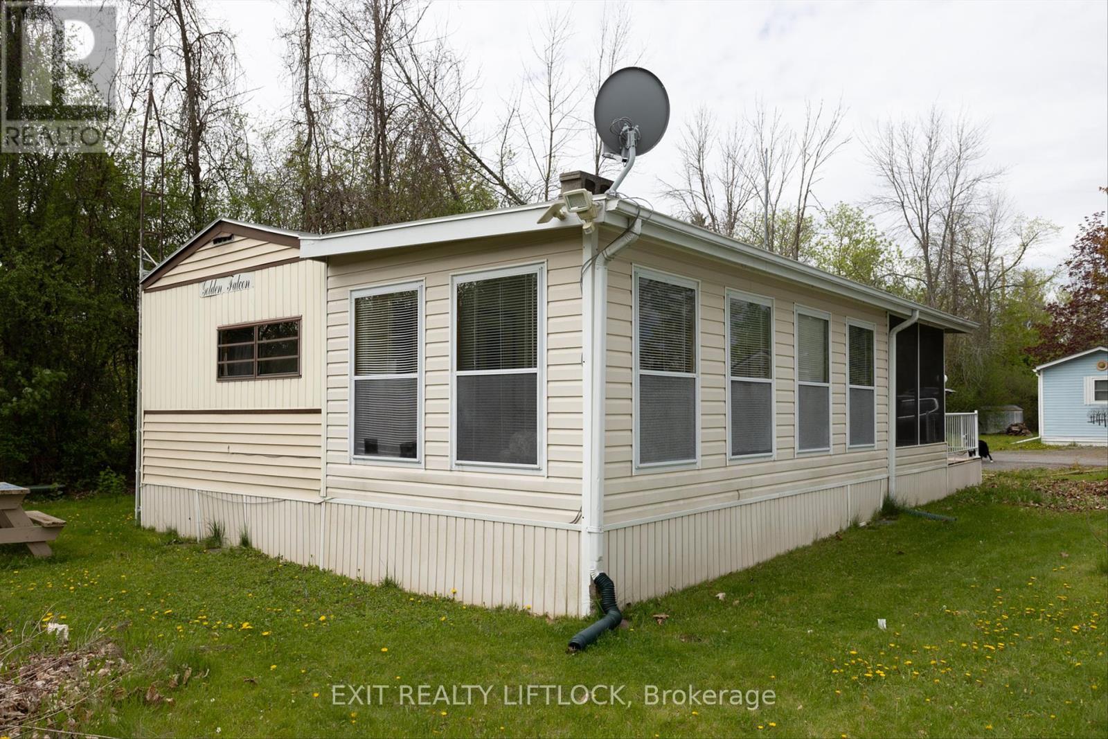 1 Hilltop Dr - 740 Serpent Mounds Road, Otonabee-South Monaghan, Ontario  K0L 2G0 - Photo 19 - X12174767