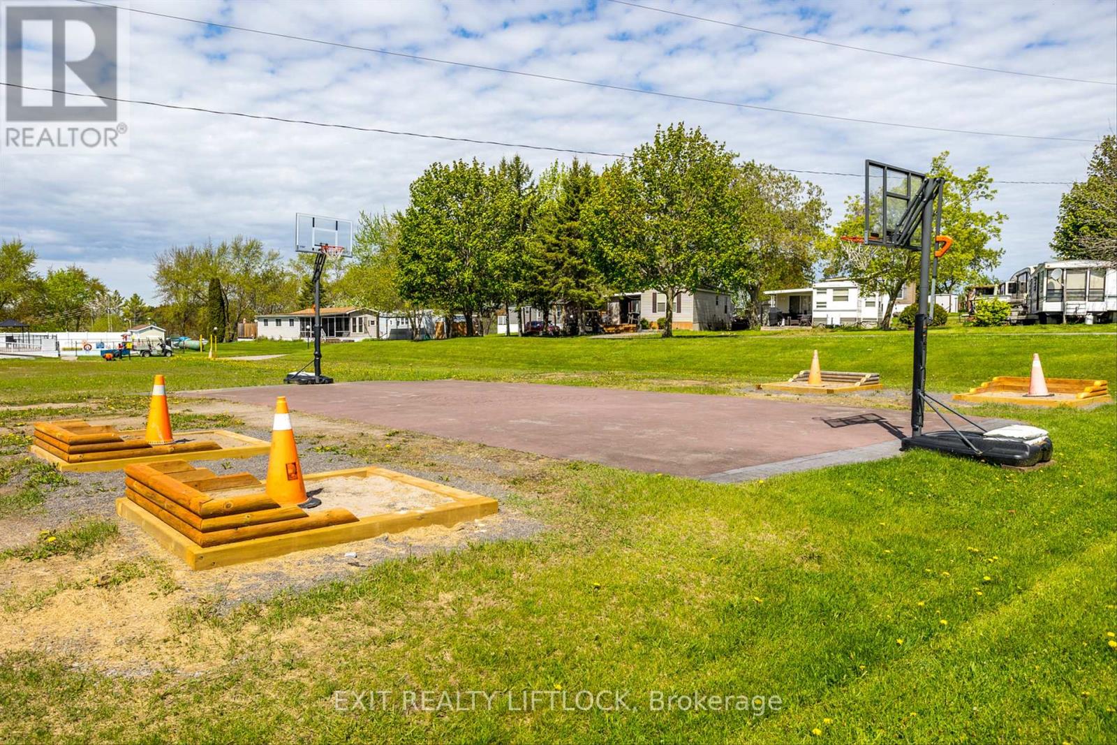 1 Hilltop Dr - 740 Serpent Mounds Road, Otonabee-South Monaghan, Ontario  K0L 2G0 - Photo 26 - X12174767