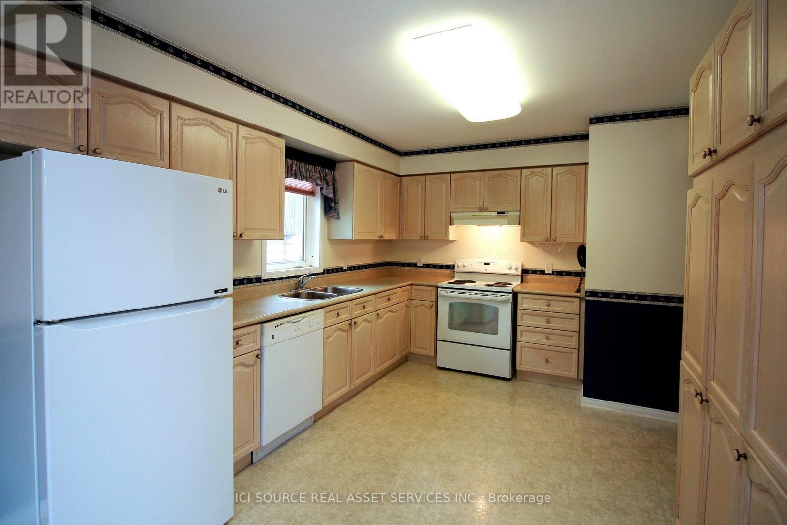 4 Algonquin Trail, Clarington (Bowmanville), Ontario  L1B 1A1 - Photo 9 - E12175002