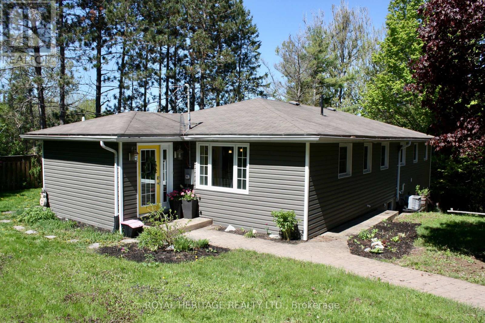 22 Robert Drive, Faraday, Ontario  K0L 1C0 - Photo 2 - X12175004