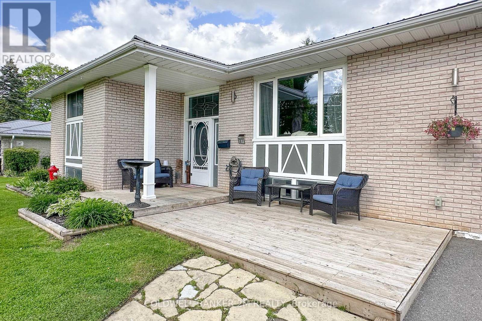 27 Anne Street, Cavan Monaghan (Millbrook Village), Ontario  L0A 1G0 - Photo 3 - X12175028