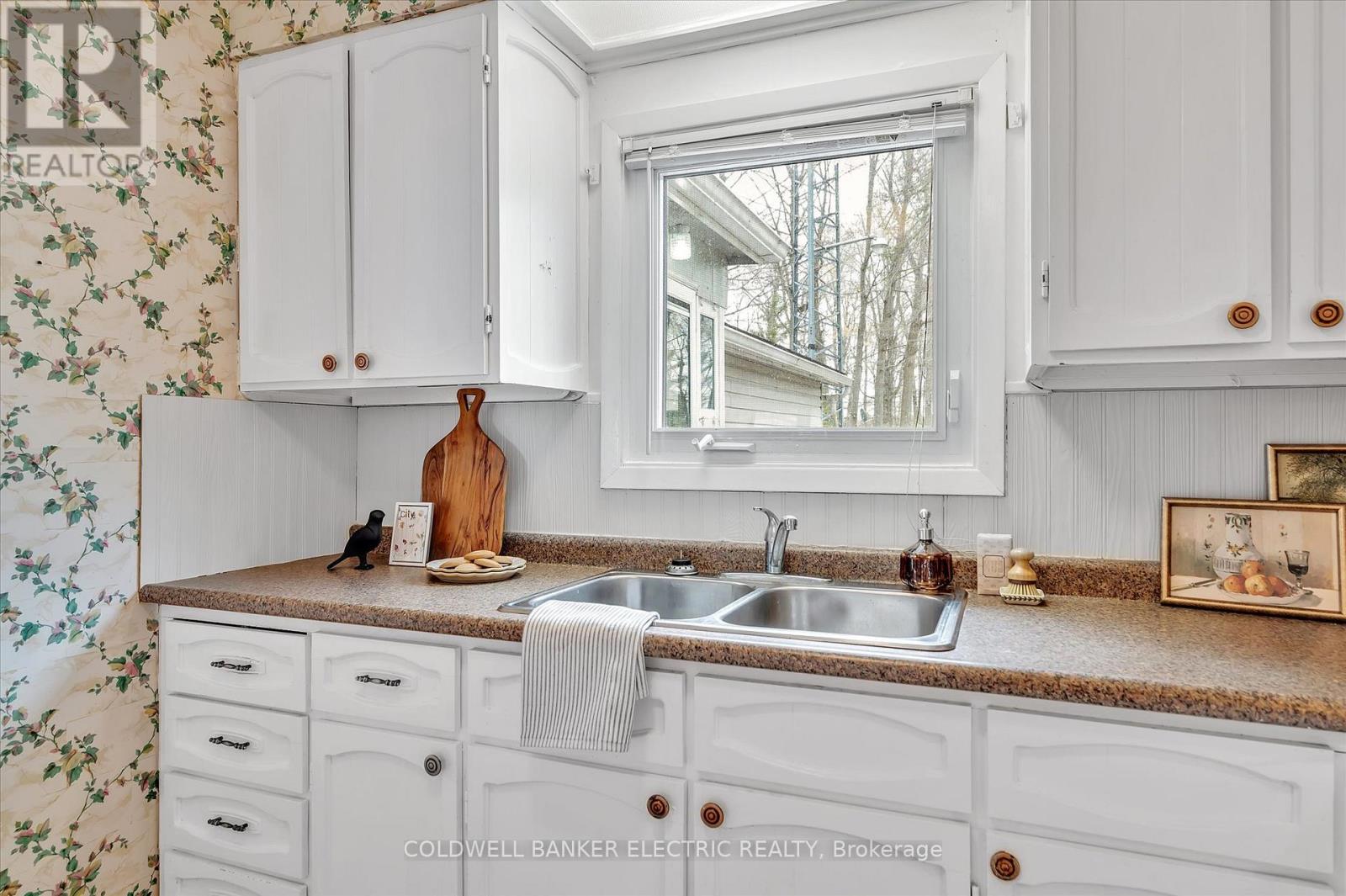 318 Fothergill Isle, Selwyn, Ontario  K9J 6X2 - Photo 18 - X12175111