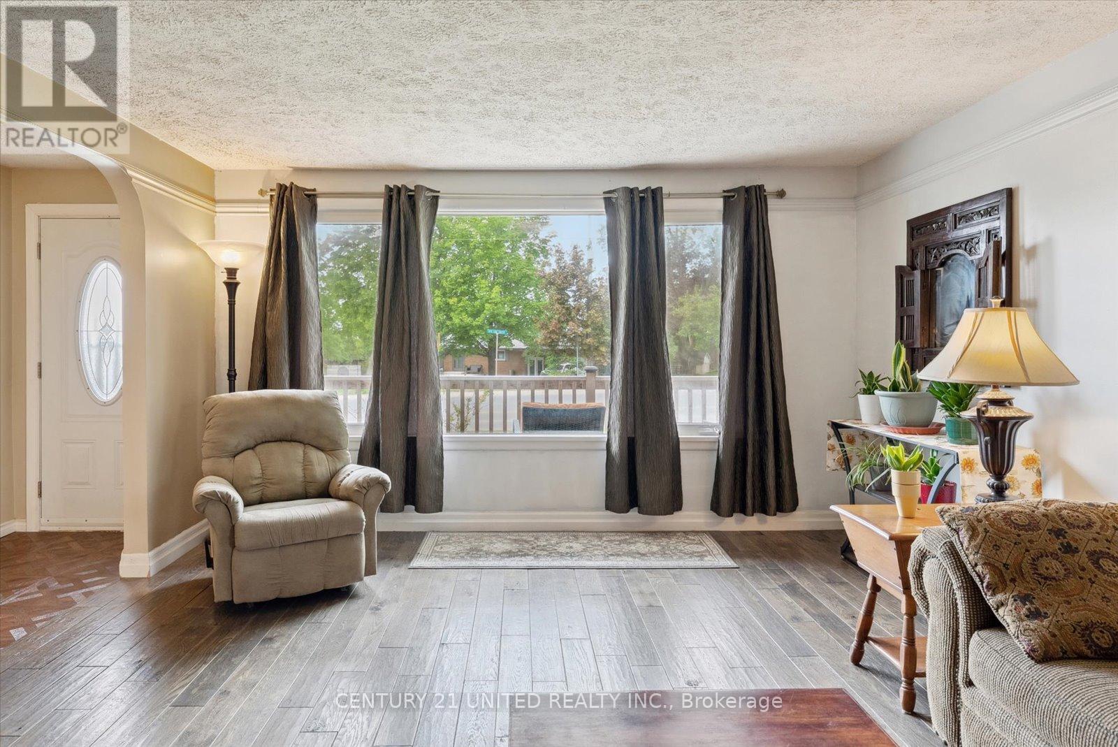 1063 Ward Street, Smith-Ennismore-Lakefield, Ontario  K0L 1H0 - Photo 12 - X12175168