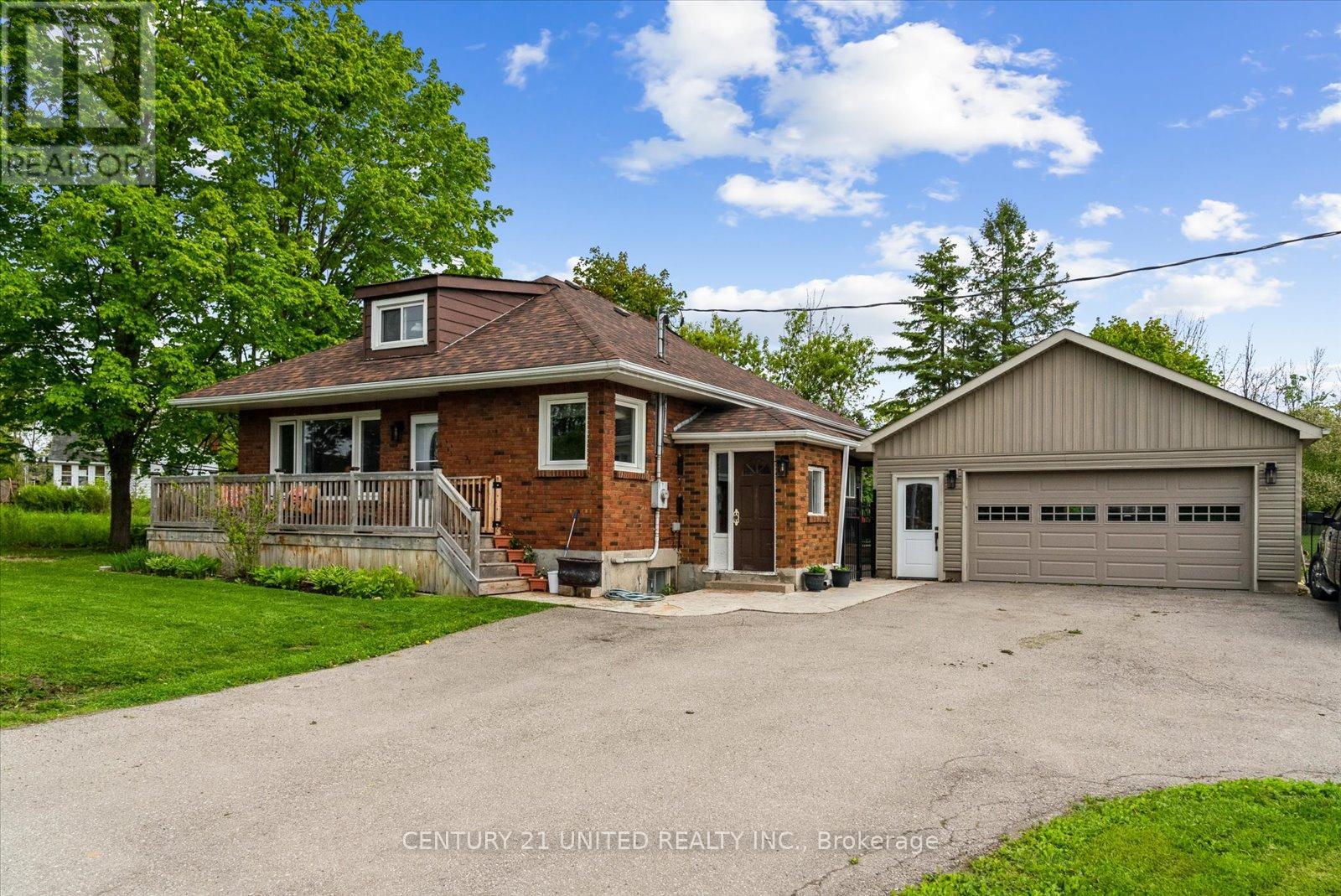 1063 Ward Street, Smith-Ennismore-Lakefield, Ontario  K0L 1H0 - Photo 4 - X12175168