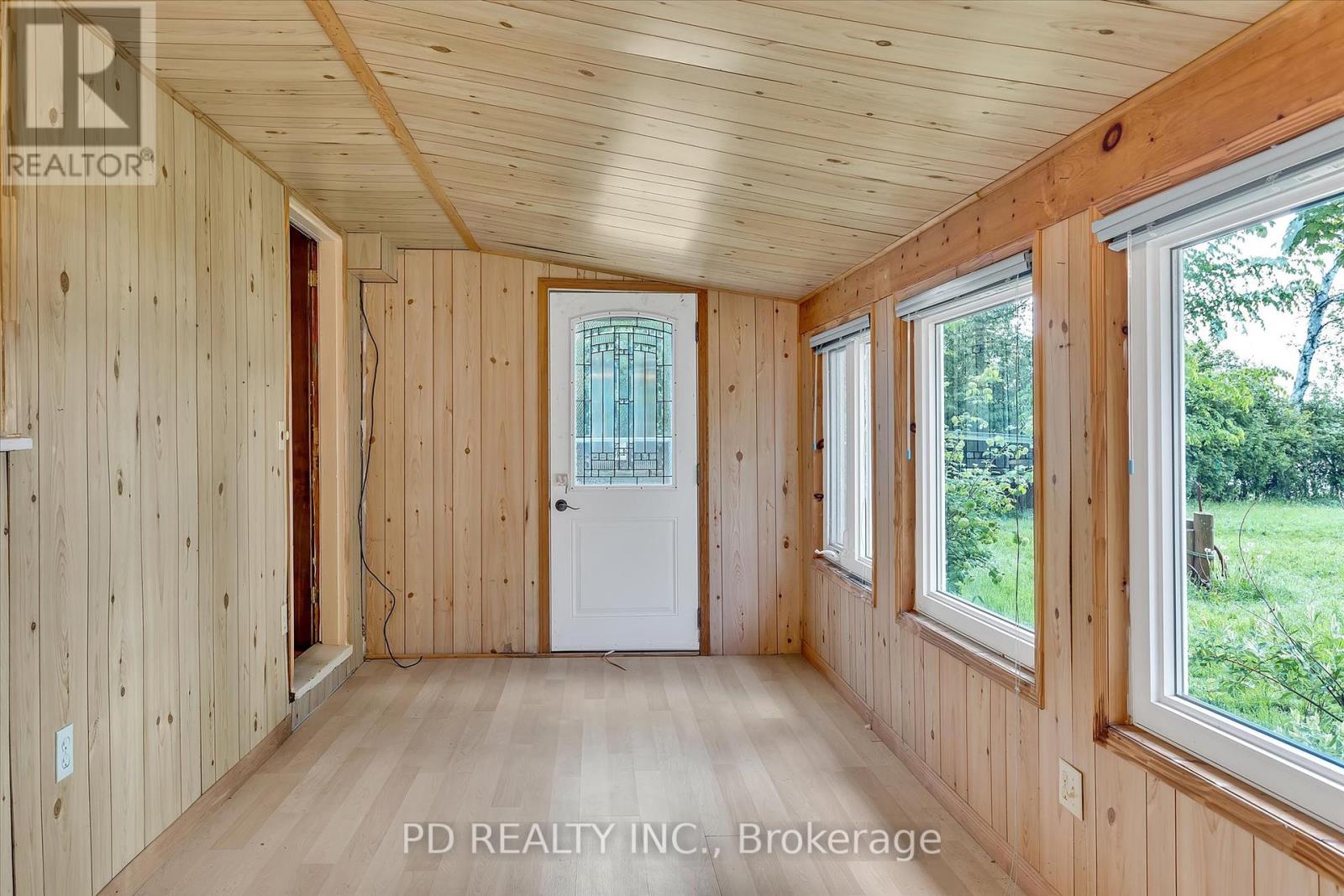 22 Evergreen Street, Kawartha Lakes (Emily), Ontario  K0L 2W0 - Photo 16 - X12175508