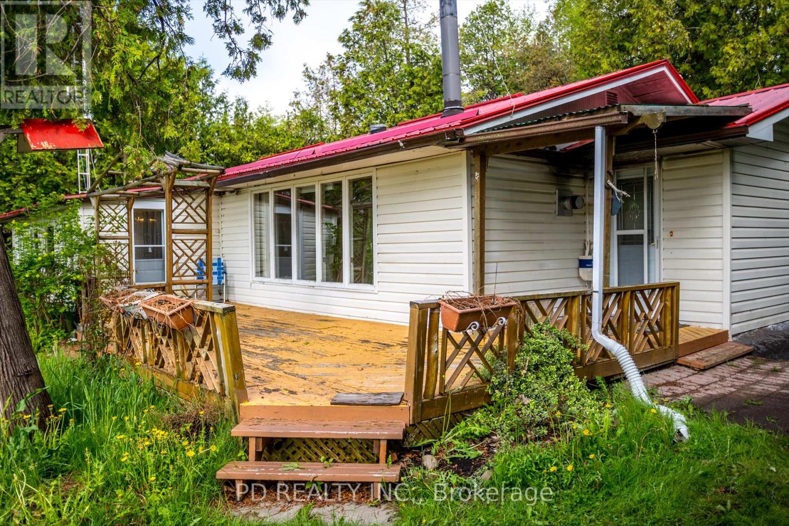 22 Evergreen Street, Kawartha Lakes (Emily), Ontario  K0L 2W0 - Photo 2 - X12175508