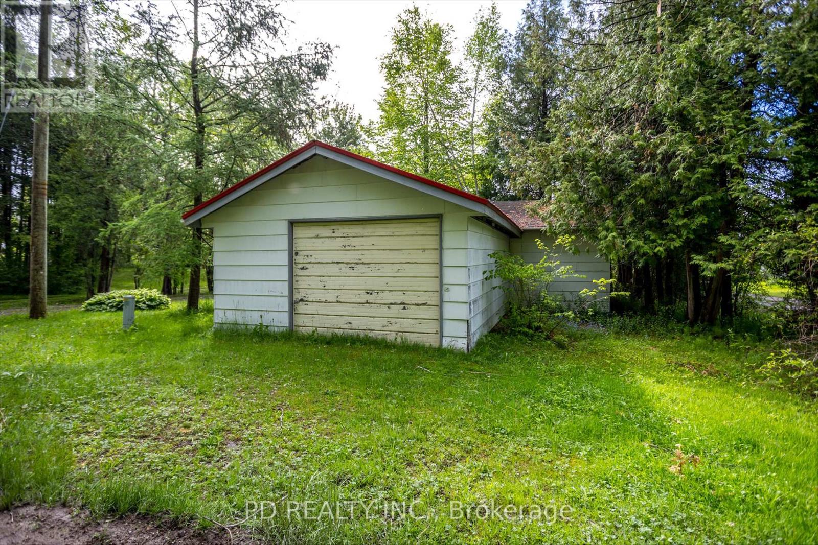 22 Evergreen Street, Kawartha Lakes (Emily), Ontario  K0L 2W0 - Photo 26 - X12175508