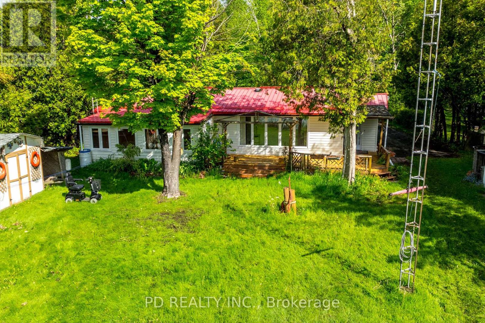 22 Evergreen Street, Kawartha Lakes (Emily), Ontario  K0L 2W0 - Photo 30 - X12175508