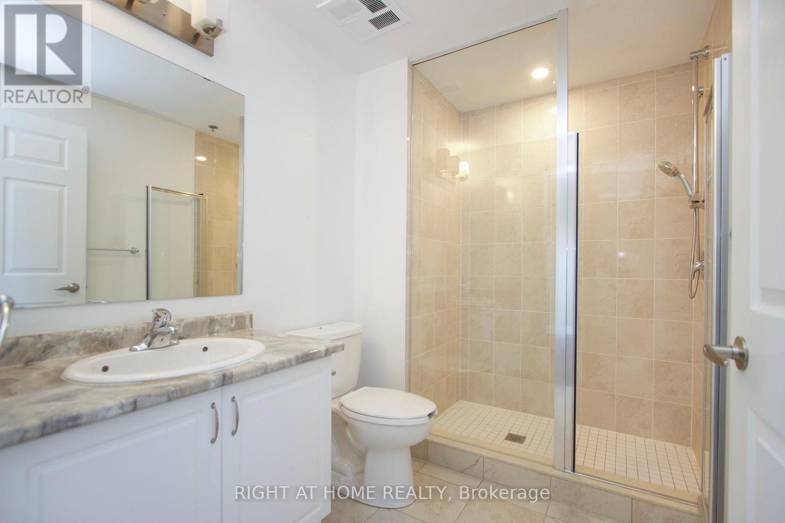 405 - 21 Brookhouse Drive, Clarington (Newcastle), Ontario  L1B 1N8 - Photo 17 - E12175860