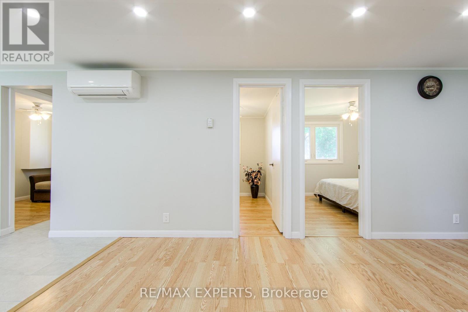 24 Riverside Drive, Kawartha Lakes (Ops), Ontario  K9V 0H6 - Photo 18 - X12175758