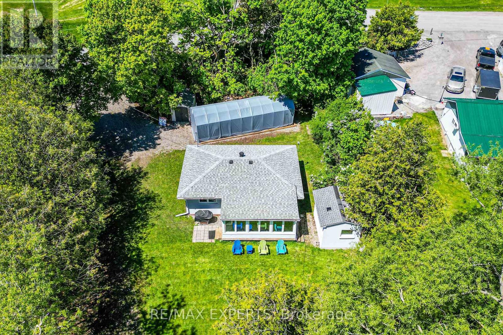 24 Riverside Drive, Kawartha Lakes (Ops), Ontario  K9V 0H6 - Photo 2 - X12175758