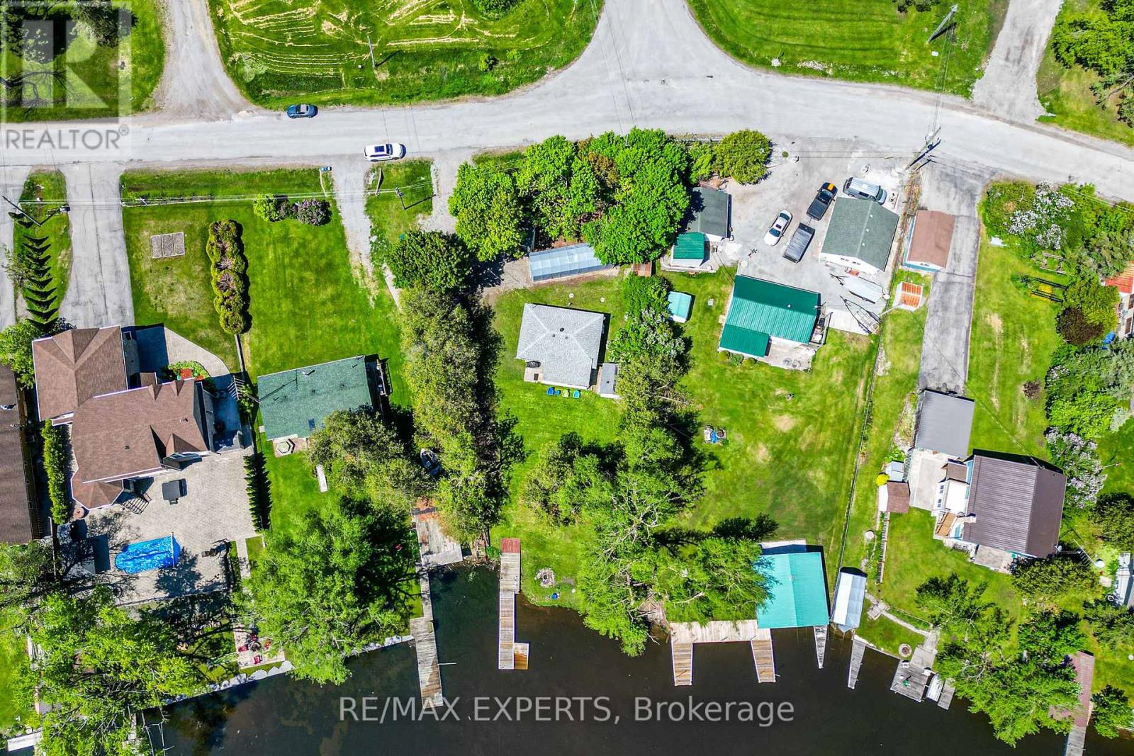 24 Riverside Drive, Kawartha Lakes (Ops), Ontario  K9V 0H6 - Photo 3 - X12175758