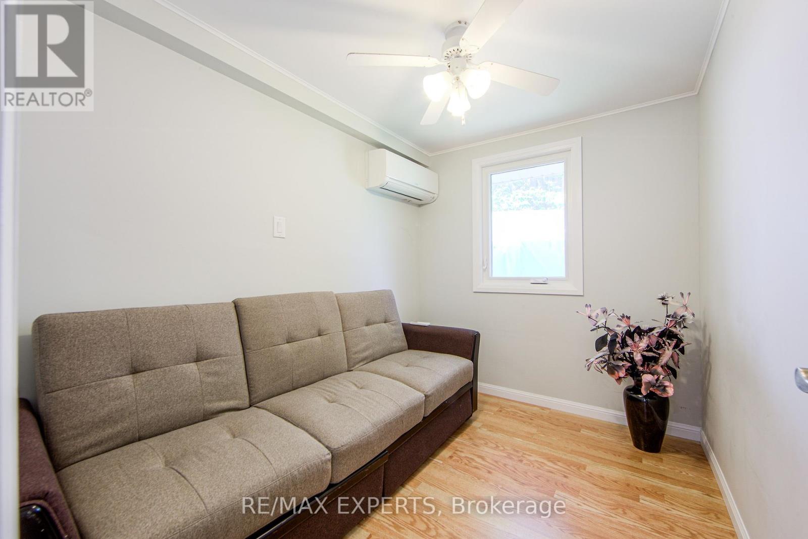 24 Riverside Drive, Kawartha Lakes (Ops), Ontario  K9V 0H6 - Photo 35 - X12175758