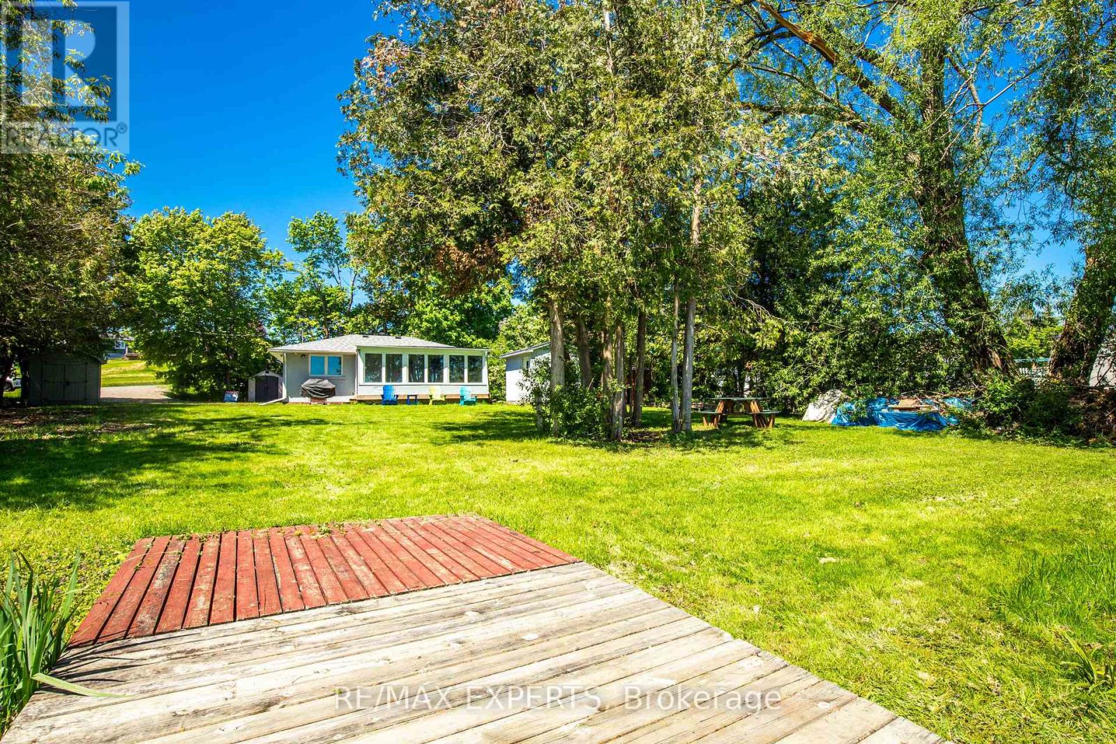 24 Riverside Drive, Kawartha Lakes (Ops), Ontario  K9V 0H6 - Photo 9 - X12175758