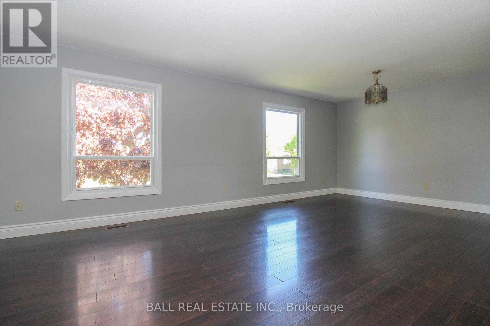 885 Stewart Drive, Peterborough South (East), Ontario  K9J 7R3 - Photo 13 - X12176125