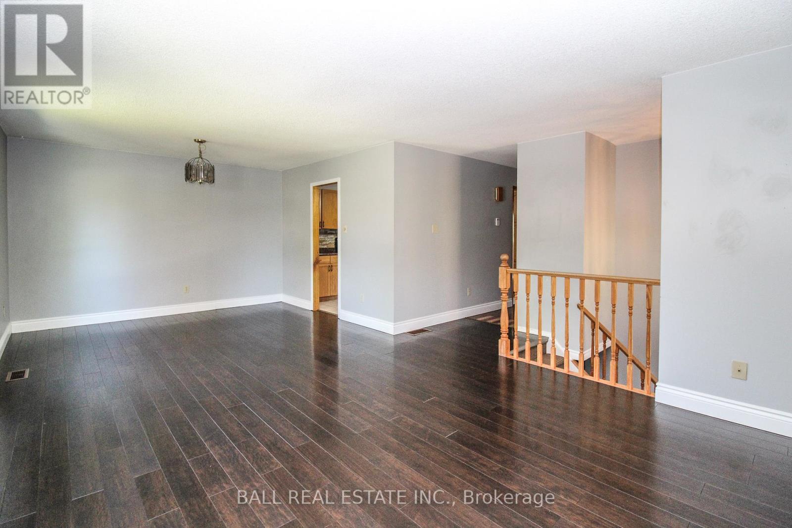 885 Stewart Drive, Peterborough South (East), Ontario  K9J 7R3 - Photo 3 - X12176125