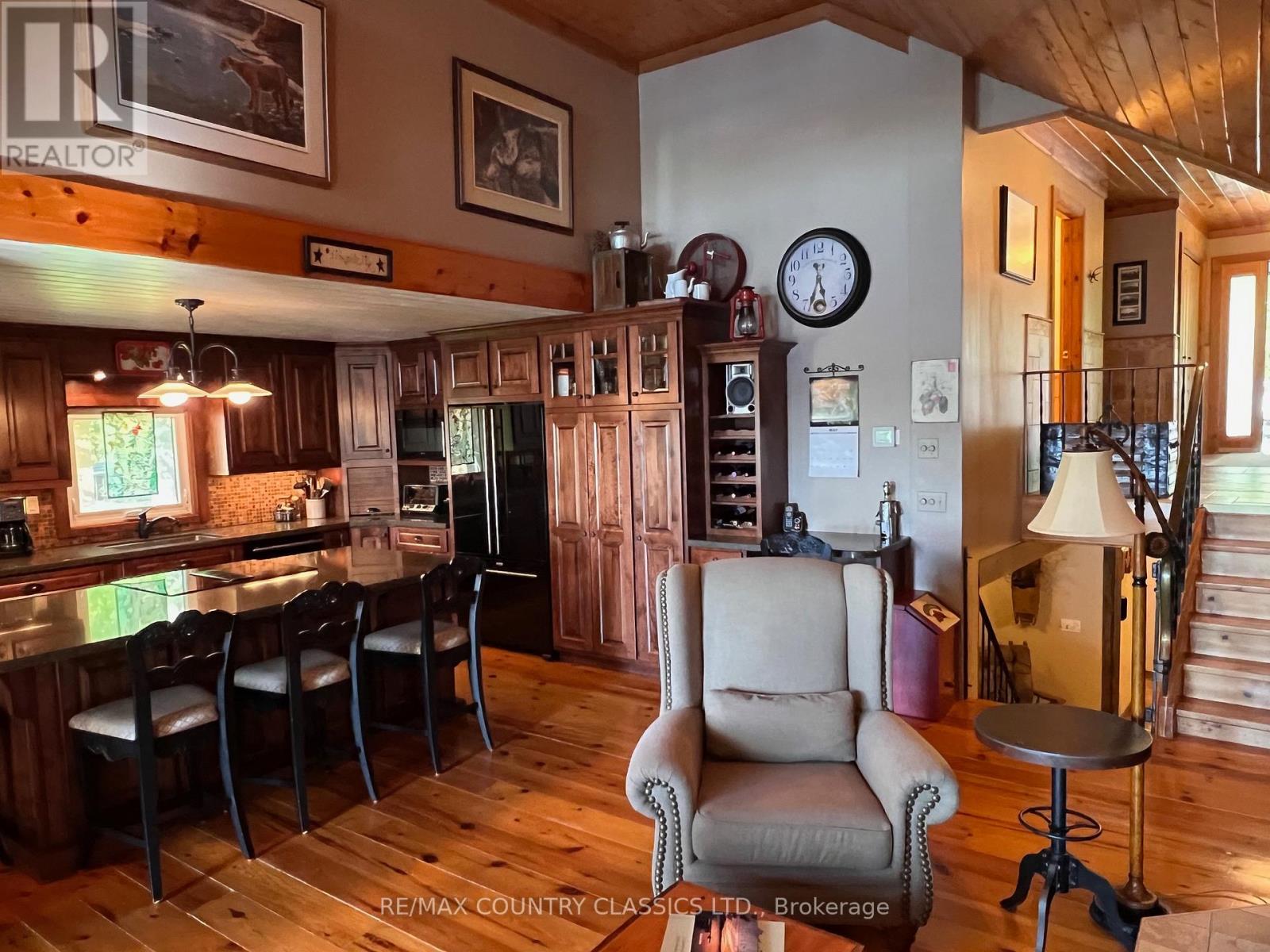 90 Village Street, Hastings Highlands (Herschel Ward), Ontario  K0L 1C0 - Photo 19 - X12176240